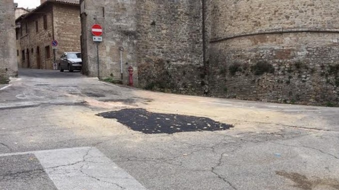 Todi, Porta Perugina, terminati i lavori
