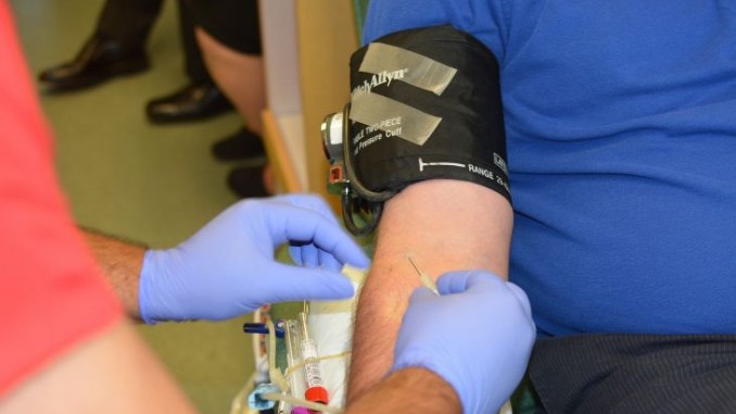 A canestro con Avis Todi, solidarietà e sport Per contrastare il calo di donazioni, lunedì 21 dicembre gli atleti del basket Todi saranno all’ospedale di Pantalla per dare il proprio sangue