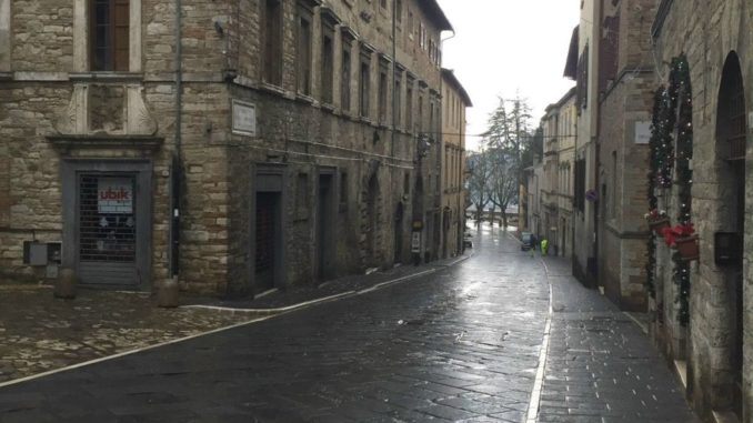 Via_Ciuffelli_Todi_2 Todi, turismo: gli effetti del sisma si fanno sentire sui dati del 2016
