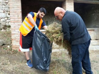 La Salamandra taglia erba a Pesciano,intervento dopo anni di incuria