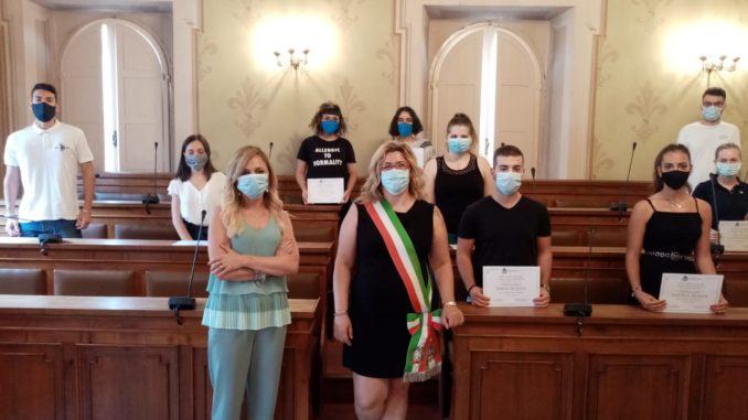Borse di studio universitarie a 29 studenti marscianesi