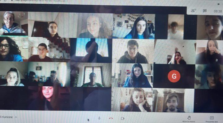 Scuola al tempo del Covid: la Dad raccontata dalla quinta liceo J. da Todi