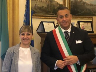 A Todi sarà inaugurata una panchina viola, simbolo di gentilezza