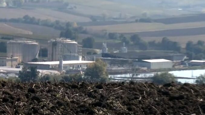 La storia del biodigestore di Olmeto diventa un romanzo a puntate