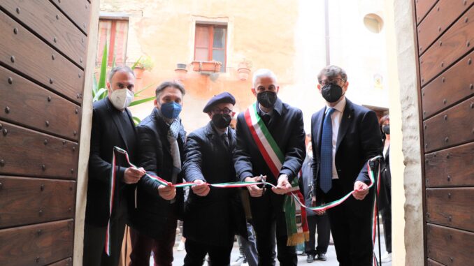 Deruta, inaugurazione della collettiva Deruta 12 Maestri