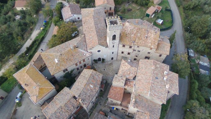 Prosegue la ristrutturazione del Borgo di Camerata