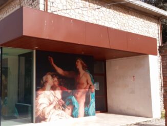 Torna, il 17 febbraio, al Consortium De Majo con uno spettacolo