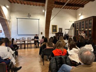 La Polizia devianze giovanili: dialogo studenti Liceo Jacopone