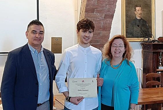 Giovani talenti premiati per la loro creativa interpretazione di Todi