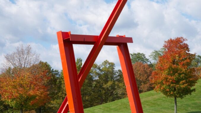 Todi celebra Mark di Suvero: un omaggio all'arte astratta e ambientale