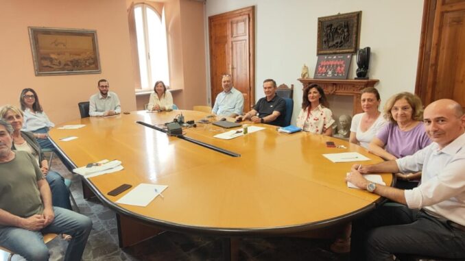 Michele Moretti, Sindaco, Incontra i Responsabili Uffici Comunali