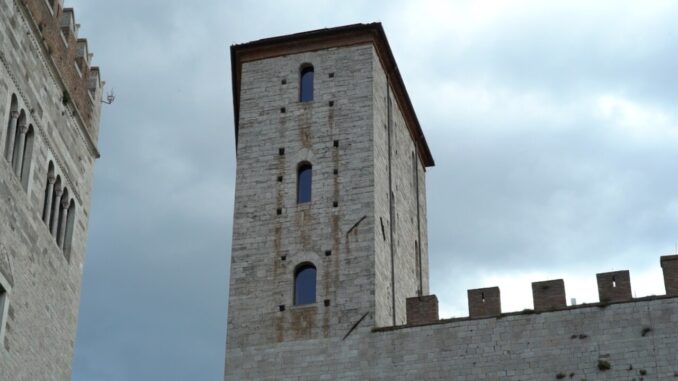 A Todi ha riaperto la Torre del Palazzo dei Priori in Piazza del Popolo