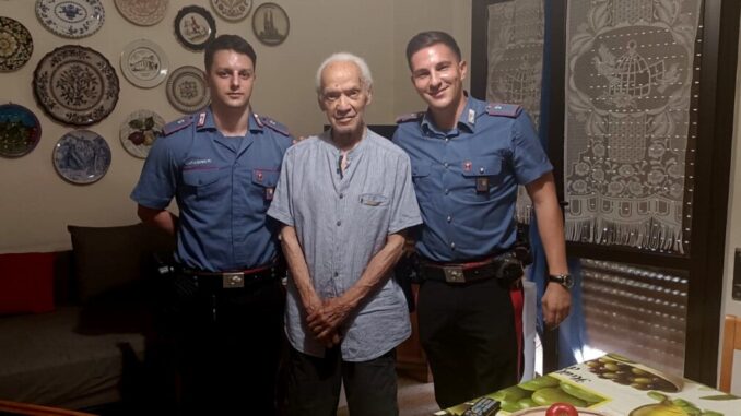 Fatica a respirare per caldo asfissiante, 94enne chiede aiuto