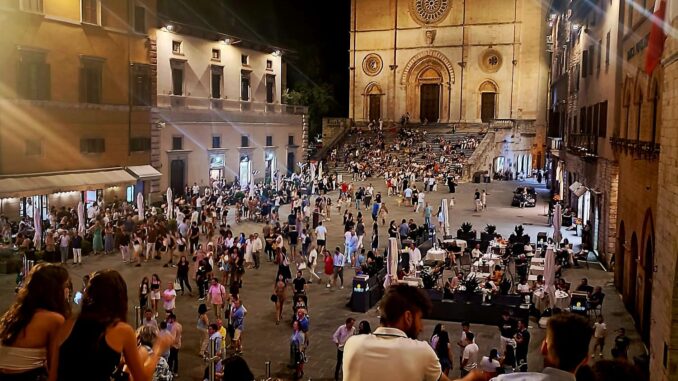 Todi pronta a vivere la sua "Notte Bianca"