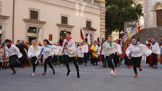 A Todi entra nel vivo la Disfida di san Fortunato, patrono della città