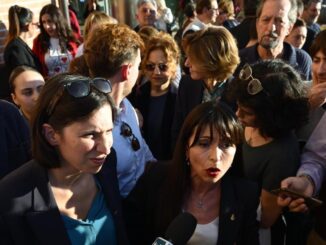 Sit-in davanti l'ospedale di Pantalla con Stefania Proietti, la candidata Presidente alla Regione