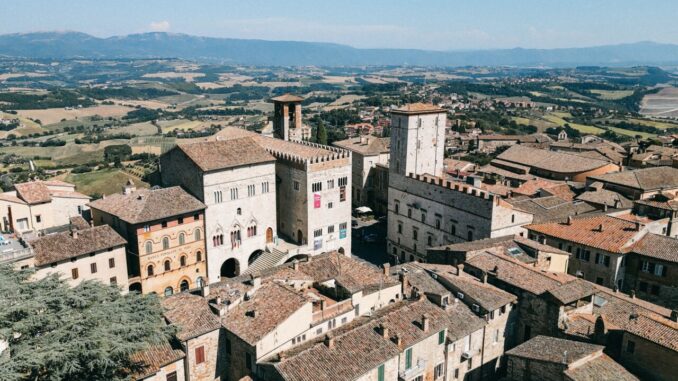 Todi: Stretta su B&B Illegali, Azione Congiunta Todi: Stretta su B&B Illegali, Azione Congiunta