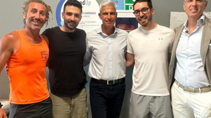 Nuovo defibrillatore a Deruta grazie alla LeadUp