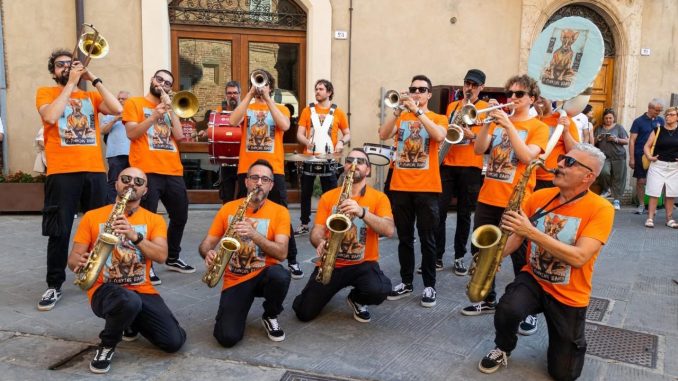 Arte e musica nel Via Larga Street Festival a Marsciano
