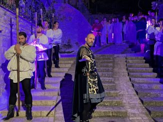 Montone dà il via alla Donazione della Santa Spina