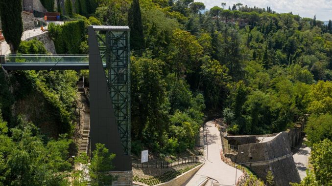Nuovi ascensori al centro storico di Todi, oggi l’inaugurazione