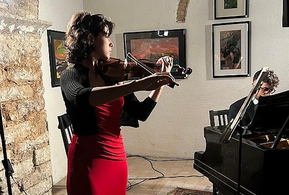 Sofia De Martis al PiedilucoFestival con il violino Odoardi