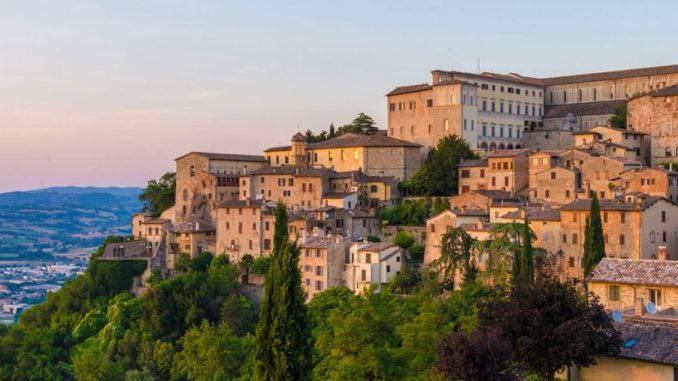 Todi registra boom turistico, stranieri oltre il 47%