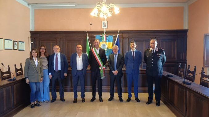 Prefetto Zito visita Torgiano tra musei e sicurezza locale