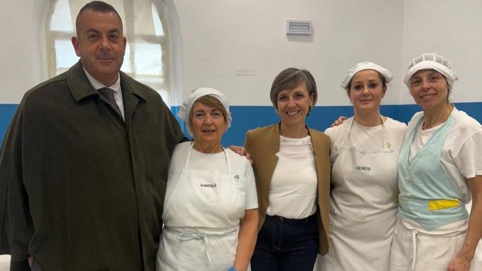 Cucine interne, pasti freschi e prezzi calmierati per famiglie