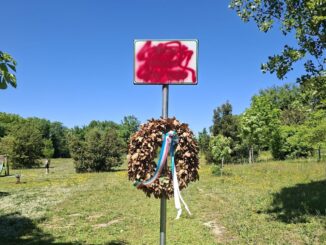 Vandalismo Torgiano, sfregiata memoria al Parco Foibe