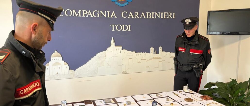 Truffa ad anziana, arresto a Todi e refurtiva recuperata
